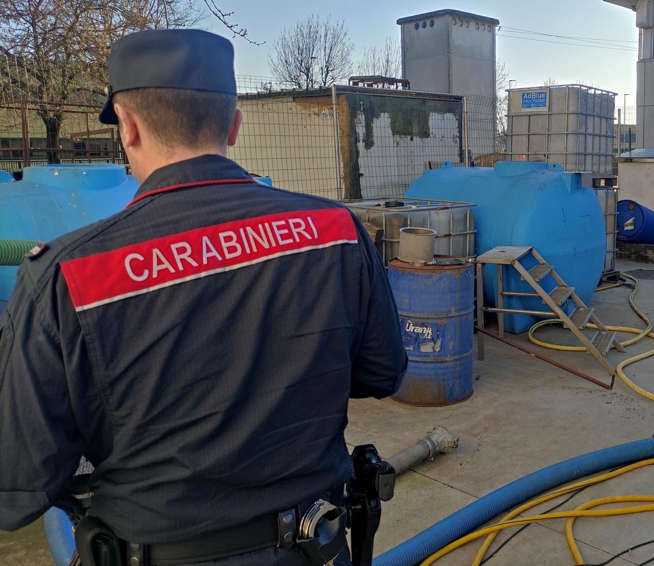 L’impresa di spurgo riversa nelle fognature liquami di origine industriale: denunciato il titolare. Danni al depuratore