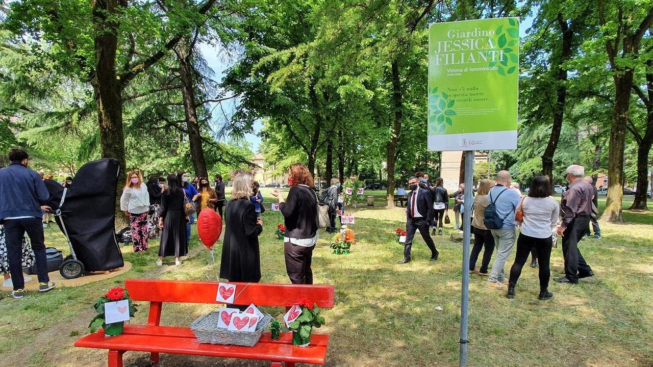 Una nuova panchina per Jessica dai giocatori del Valorugby