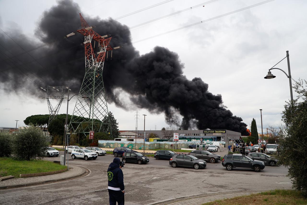 
	L'incendio al deposito Eni di Calenzano lo scorso 9 dicembre

