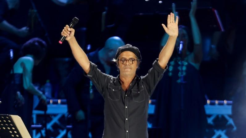 Samuele Bersani svela la sua malattia: «Ho avuto un tumore ai polmoni»