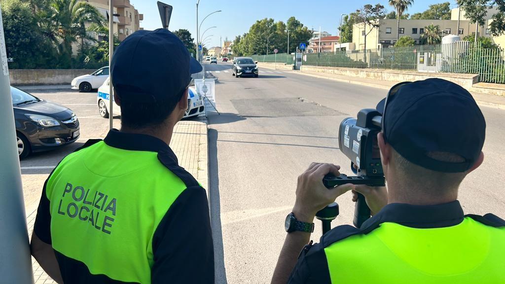 Violazioni del codice della strada, ecco i Comuni sardi che incassano di più dalle multe