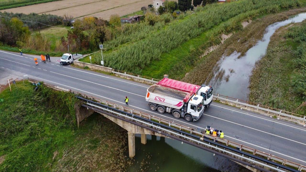 Campiglia, chiude il ponte sul Cornia per le indagini strutturali