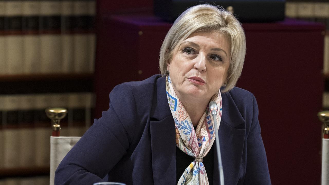 Esami sostenuti di domenica nell’università delle “lauree facili”, le ombre sul titolo di studio della ministra Marina Elvira Calderone