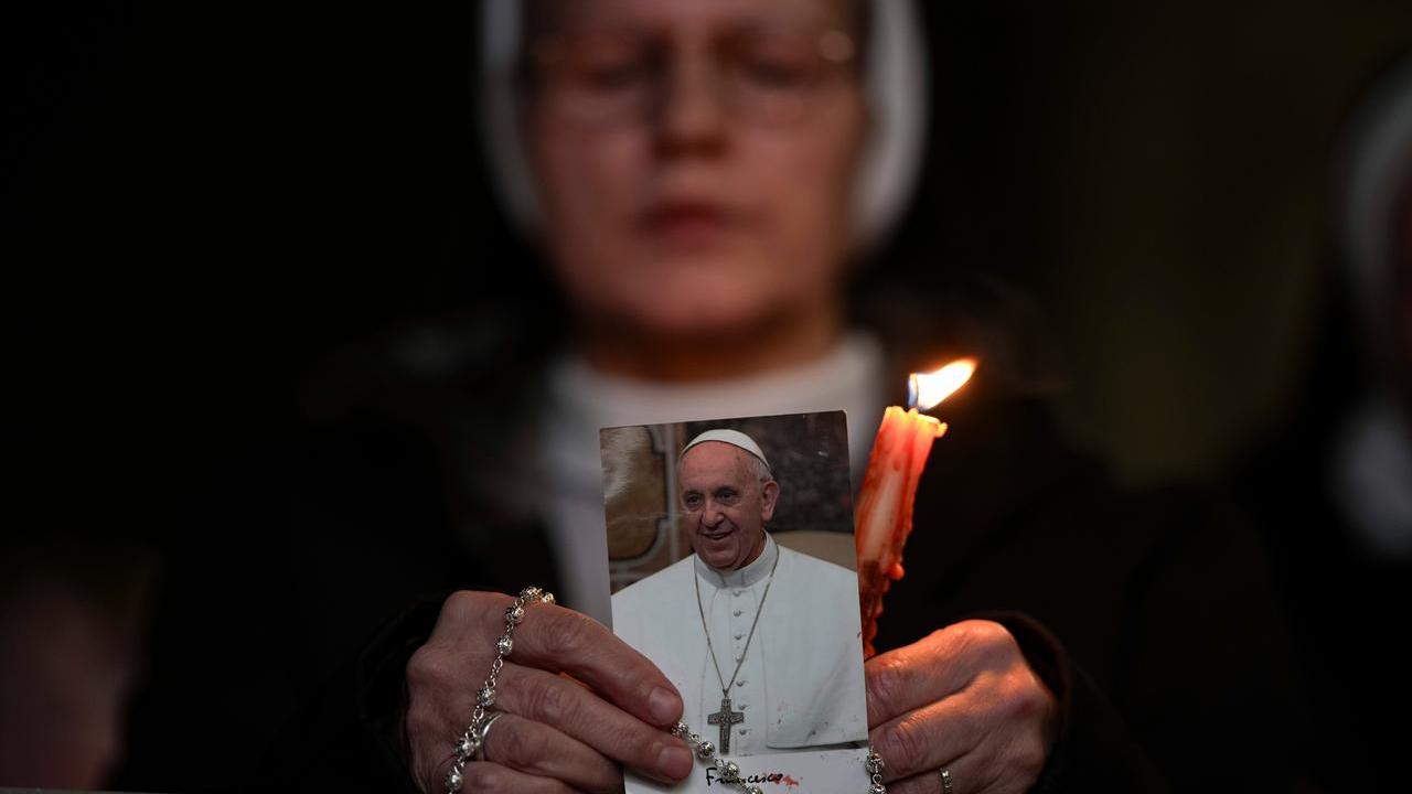 Papa Francesco torna in pubblico: si affaccerà dalla finestra del Gemelli. L’ultimo messaggio dall’ospedale