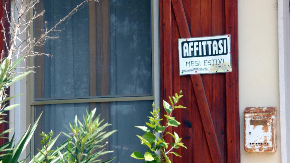 Case in affitto introvabili, i proprietari scelgono i turisti