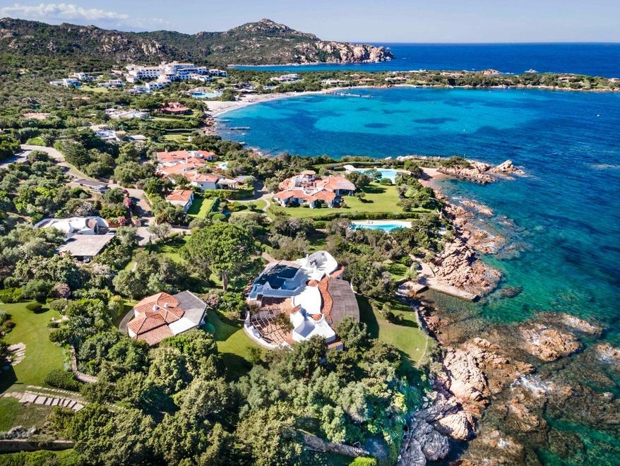 La Costa Smeralda è la più cara d’Italia, ville a 32mila euro al metro quadro 