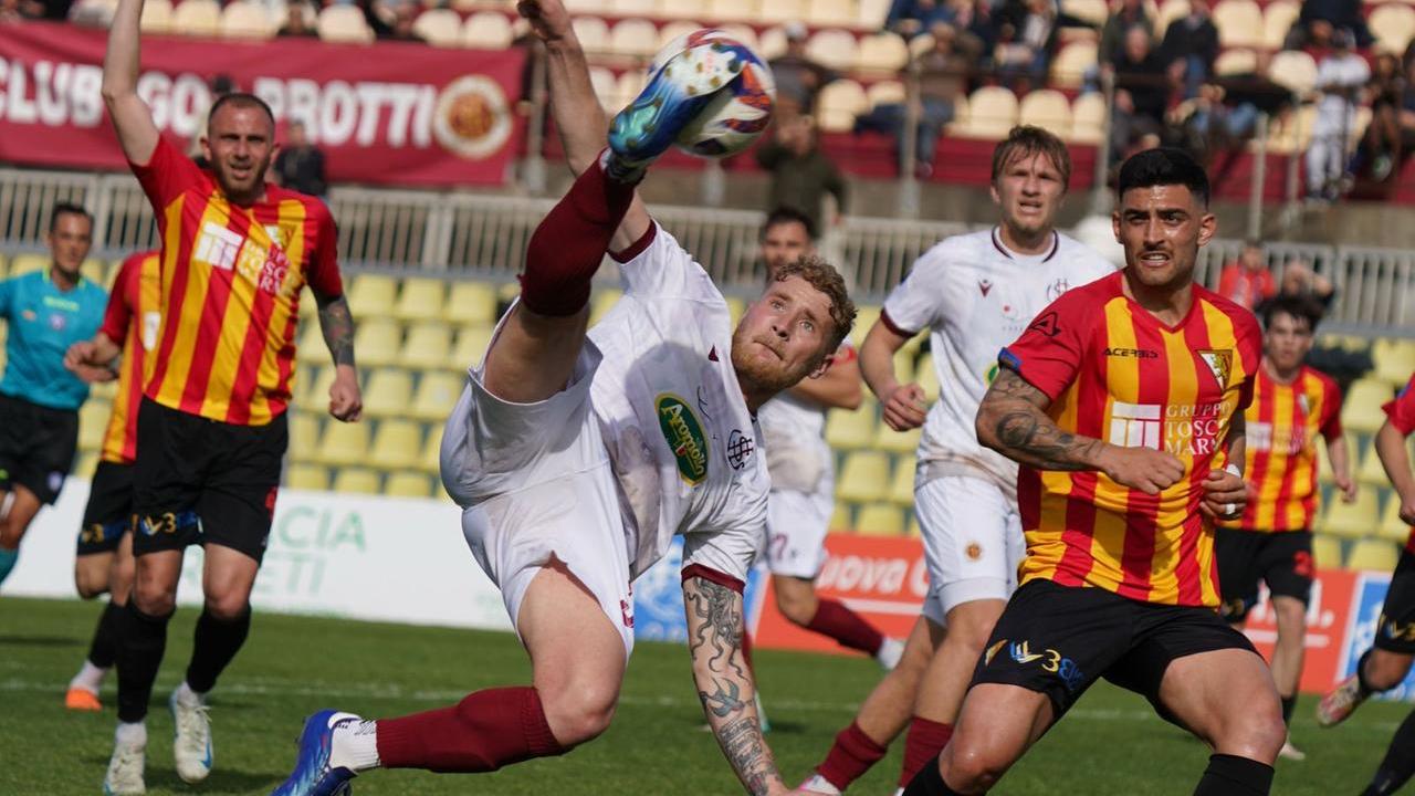 Un'azione del Livorno (foto Stick)
