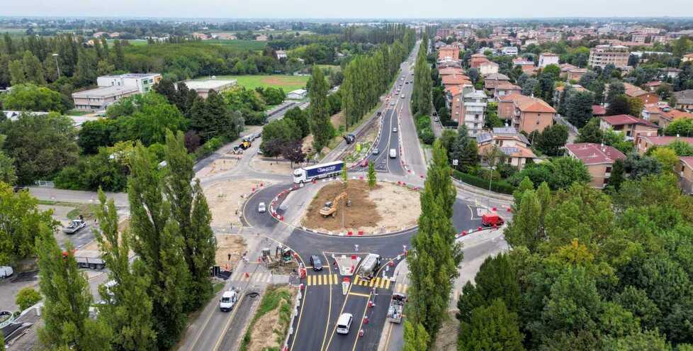 Il grido d’allarme dei negozianti di Carpi: «Incassi giù a causa dei cantieri»