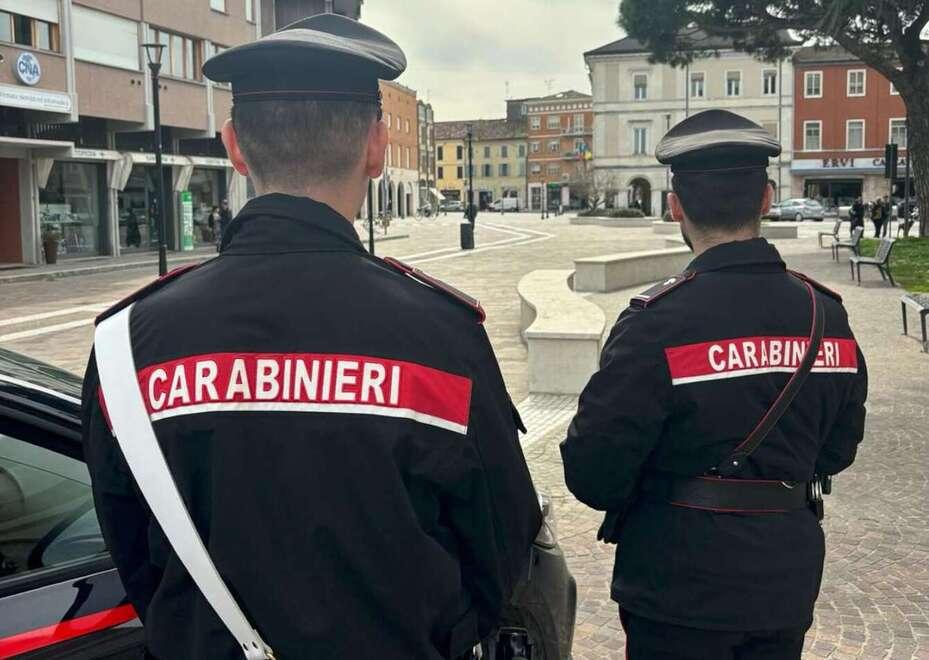 Sfrattate di casa a Portomaggiore, madre e figlia accusano il proprietario di averle aggredite