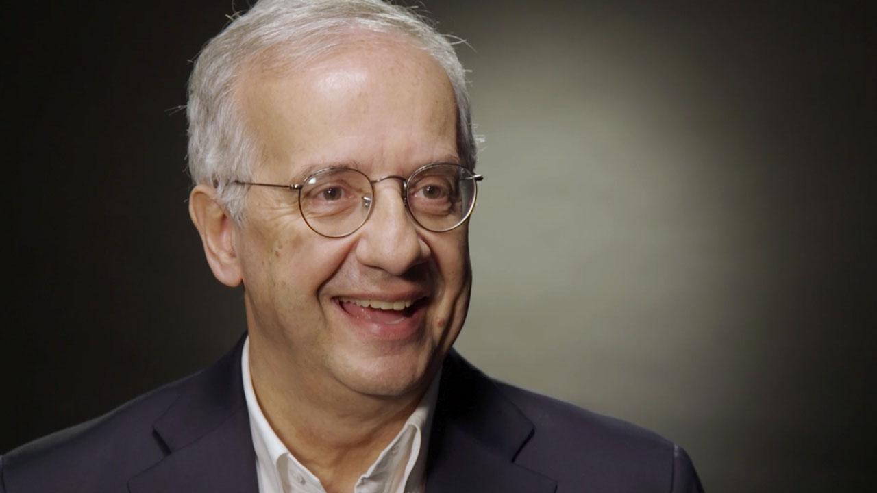 Veltroni, dagli anni Sessanta al Duemila: lo spettacolo al teatro di Cecina – Video