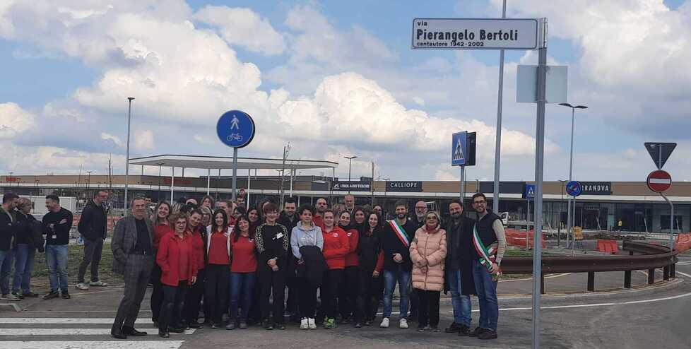 
	Foto di gruppo per la cerimonia

