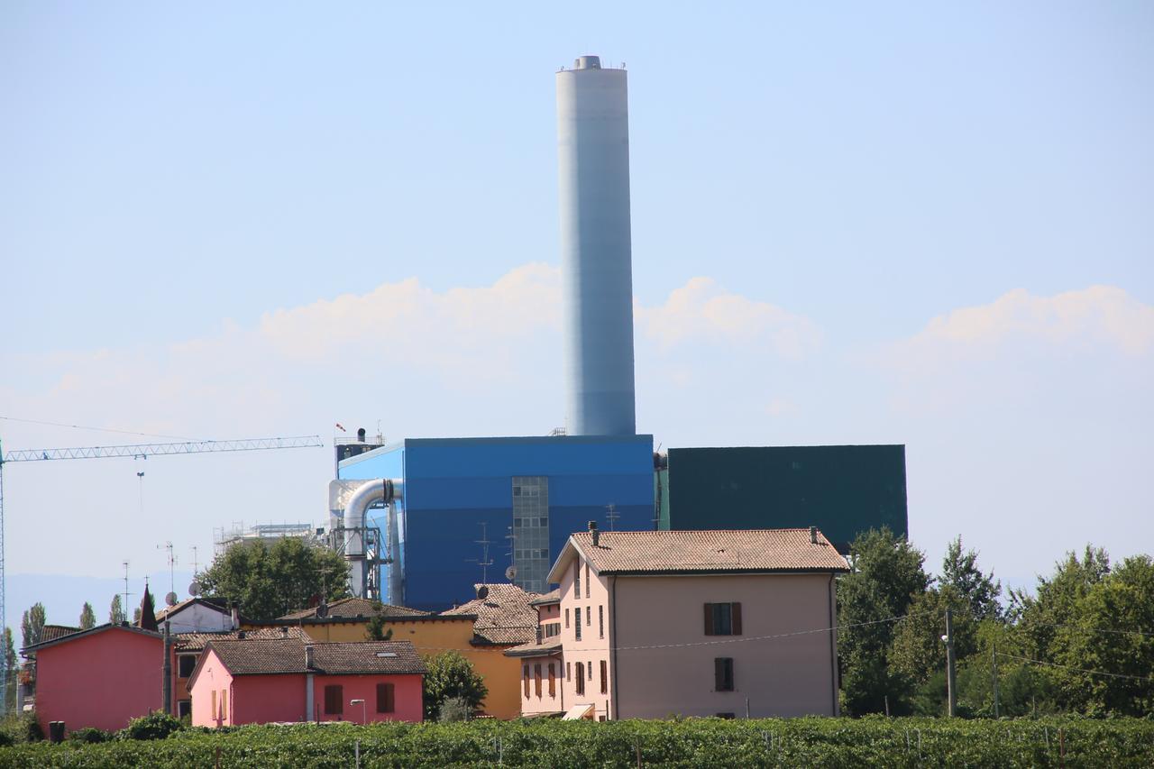 
	Un&rsquo;immagine dell&rsquo;impianto di termovalorizzazione gestito da Hera in via Cavazza

