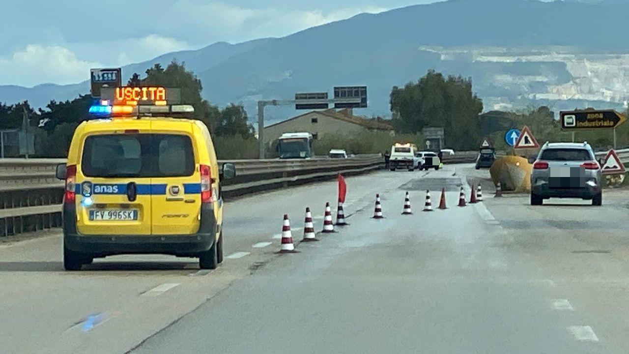 
	La parte di strada chiusa


