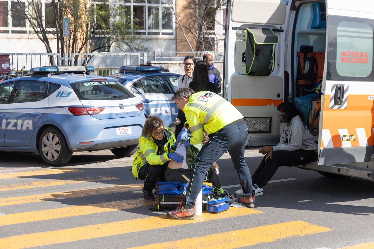 Spray al peperoncino al Barozzi, gli studenti stanchi delle bravate: «C’è chi ha decine di note ma non viene sospeso»