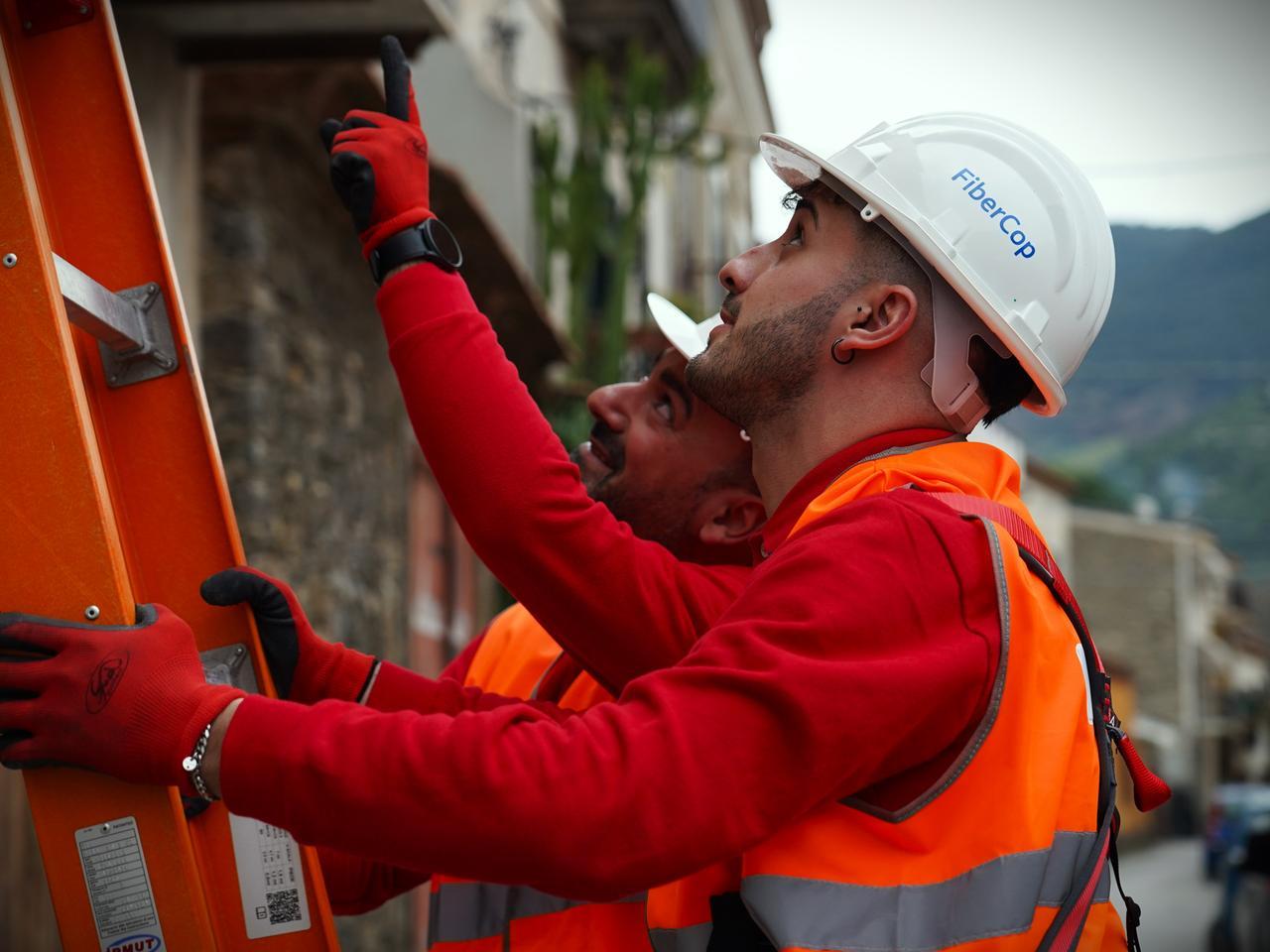 Operatori della società Fibercop