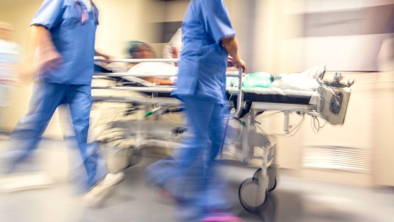 Pronto soccorso, aumenti per i medici: indennità fino a 50 euro a turno, come funziona