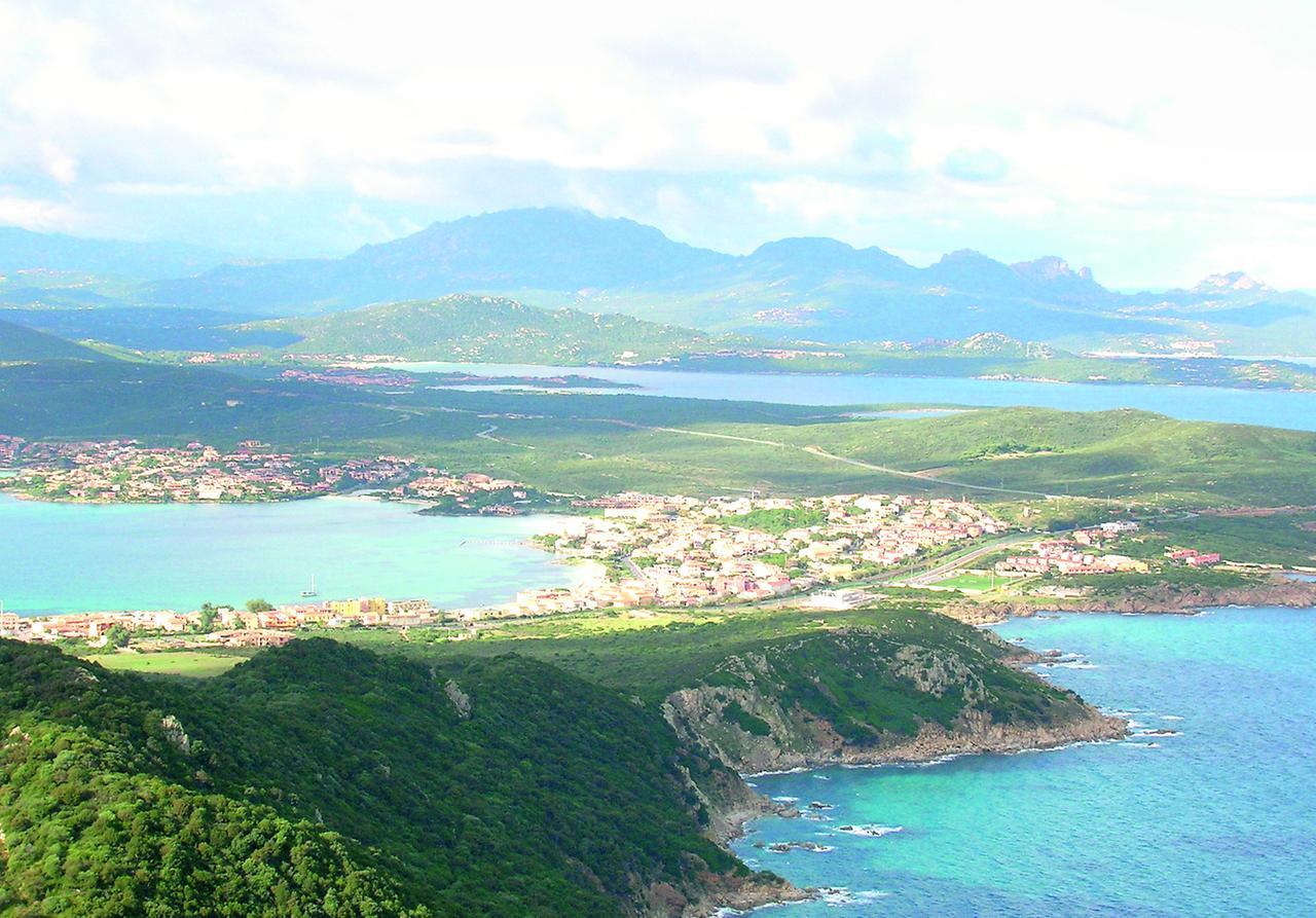 Sempre più stranieri comprano casa in Sardegna: ecco dove, quanto spendono, cosa cercano