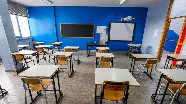 Scuola, nella busta paga dei prof 150 euro in più