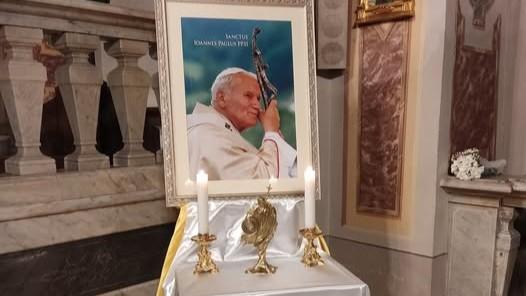 La reliquia di papa Giovanni Paolo II lascia Calangianus per un’altra parrocchia
