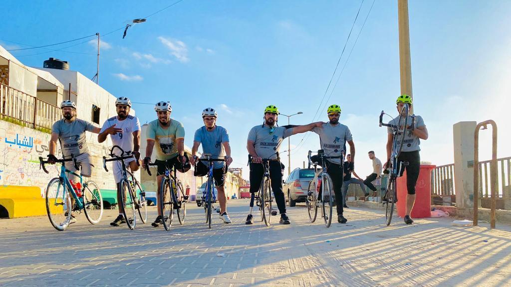 La squadra di paraciclismo dei Gaza Sunbirds
