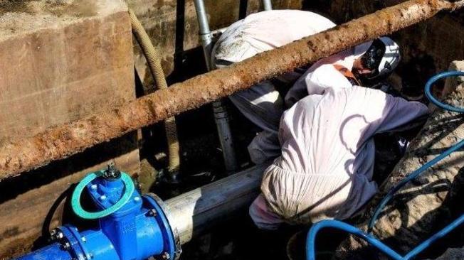 Operai al lavoro (foto d'archivio)