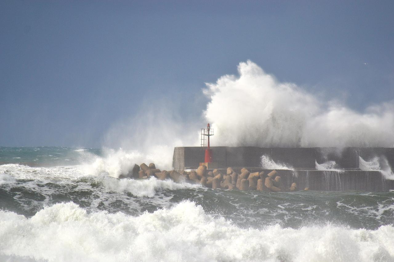 Fine settimana di maltempo in Sardegna: maestrale, piogge e temperature in calo