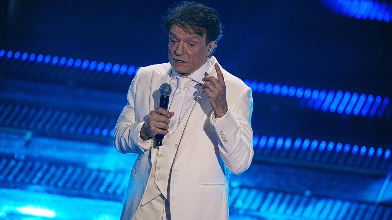 “Tutti i sogni ancora in volo”, Massimo Ranieri sbarca nell’isola