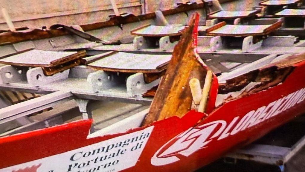 Livorno, gozzo del Venezia rotto dopo un incidente. Il Labrone: «Li aiutiamo noi»