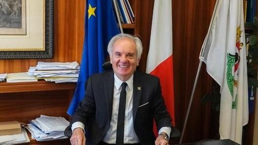 Incassava l’indennità anche se era in pensione: deve restituire 266mila euro