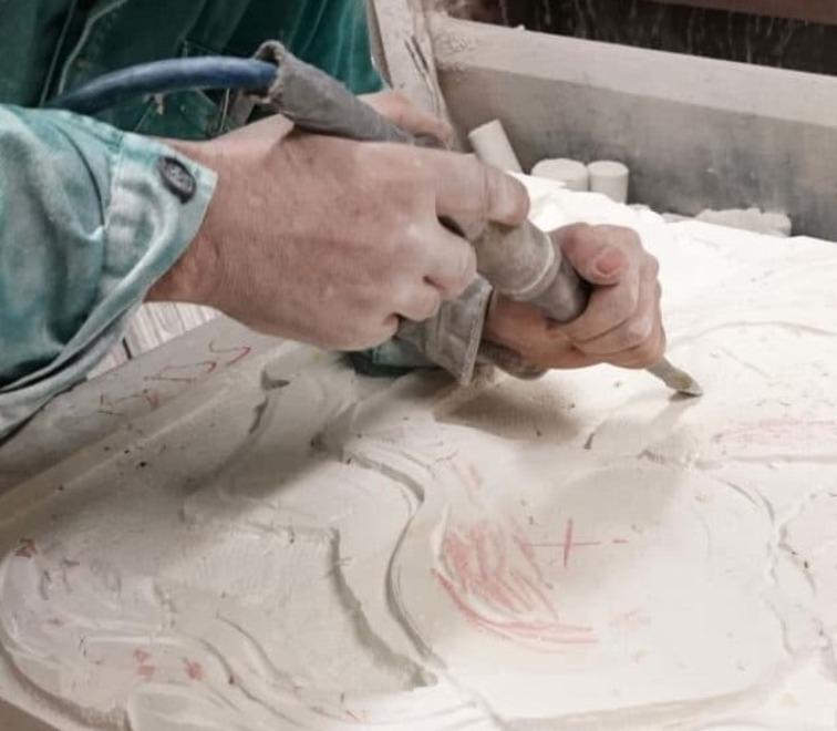 Viareggio, lui restò menomato e lei fu condannata: ora deve anche dare all’Inail 360mila euro