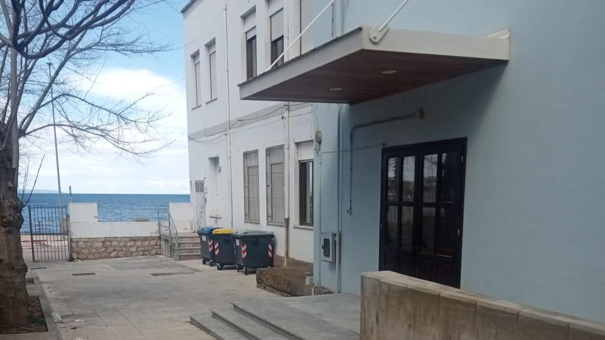 L’allarme mette in fuga i ladri a scuola