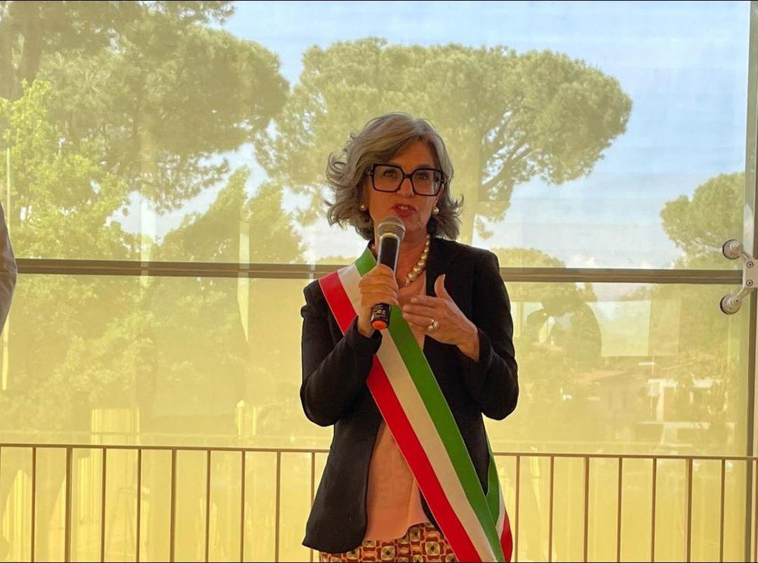 
	La vicesindaca Roberta Menchetti

