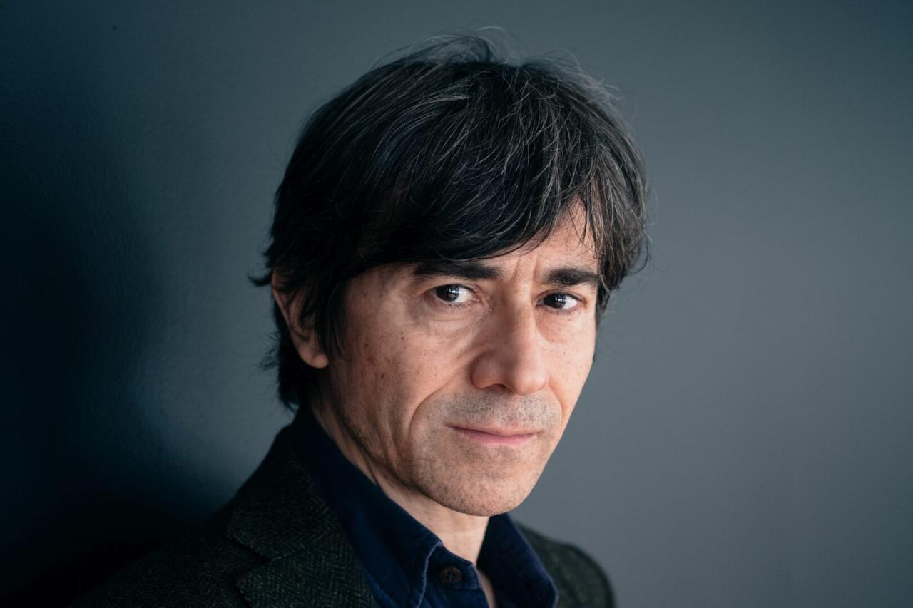 Luigi Lo Cascio arriva a Casalgrande per Autori in prestito