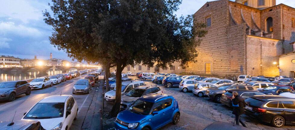 
	Piazza del Cestello

