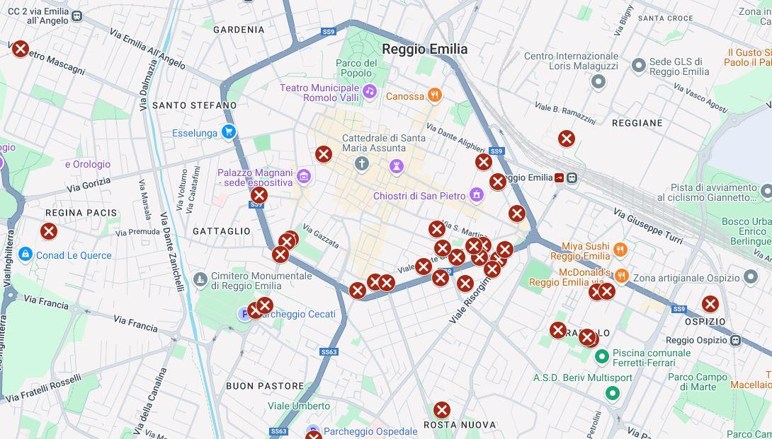 «Mi hanno spaccato i finestrini per derubarmi mentre ero in auto» – La mappa delle vostre segnalazioni