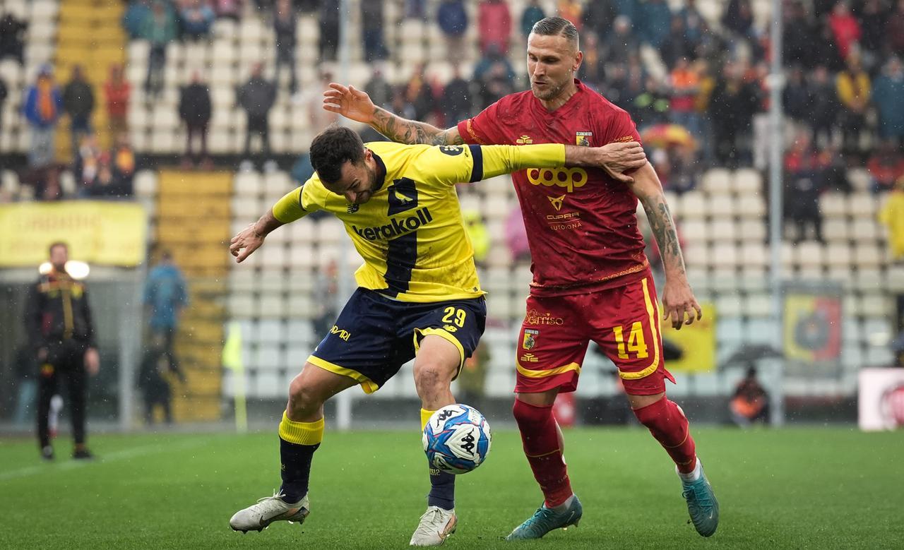 FINALE Modena-Catanzaro 2-1 (33’ Magnino, 65’ Iemmello, 67’ Gliozzi)