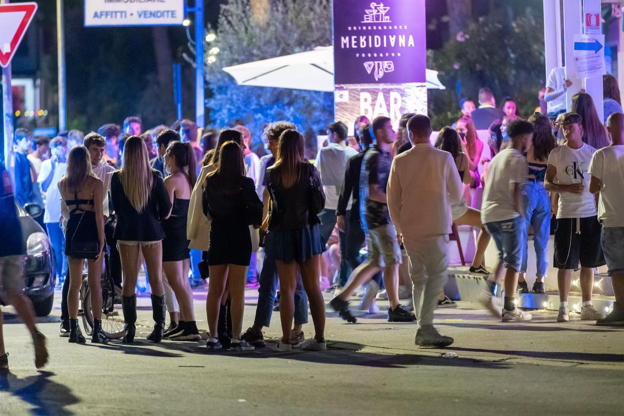 Movida ridotta in spiaggia ai Lidi: Stabilimenti e Comune fanno squadra