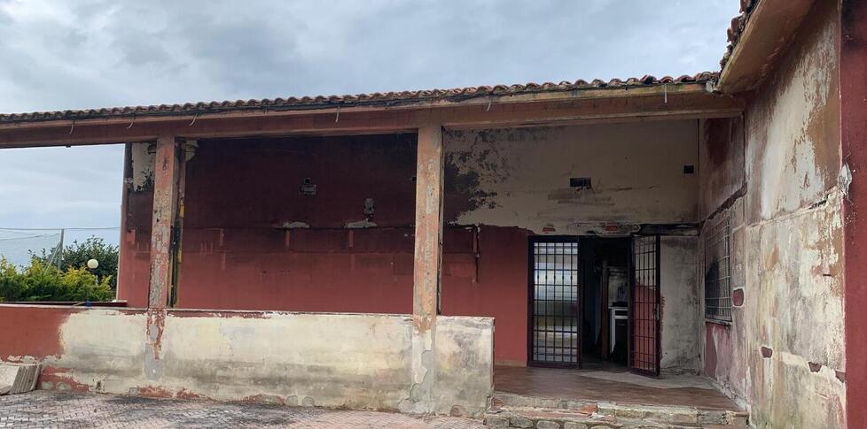 Grosseto, i ladri svaligiano il locale che andò a fuoco: «È la quarta intrusione: un accanimento»<br>
