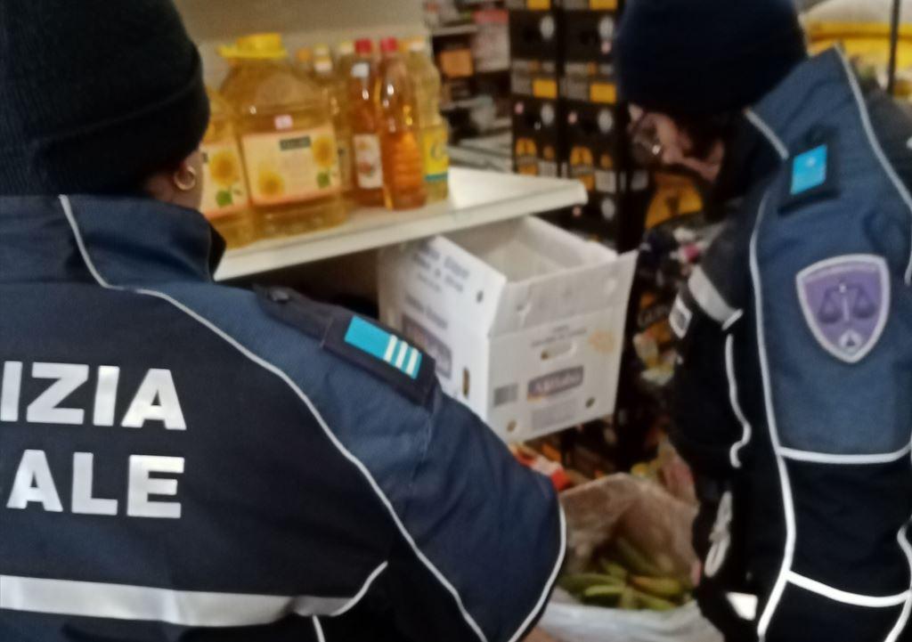 Carne, pesce e ortofrutta non in regola: sequestri a Ferrara