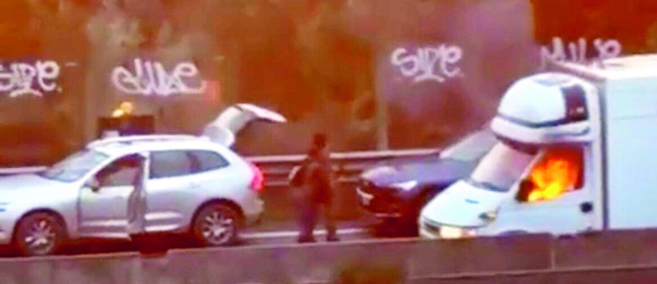 Hanno usato esplosivo e armi da guerra: caccia alla banda sarda- LA RICOSTRUZIONE
