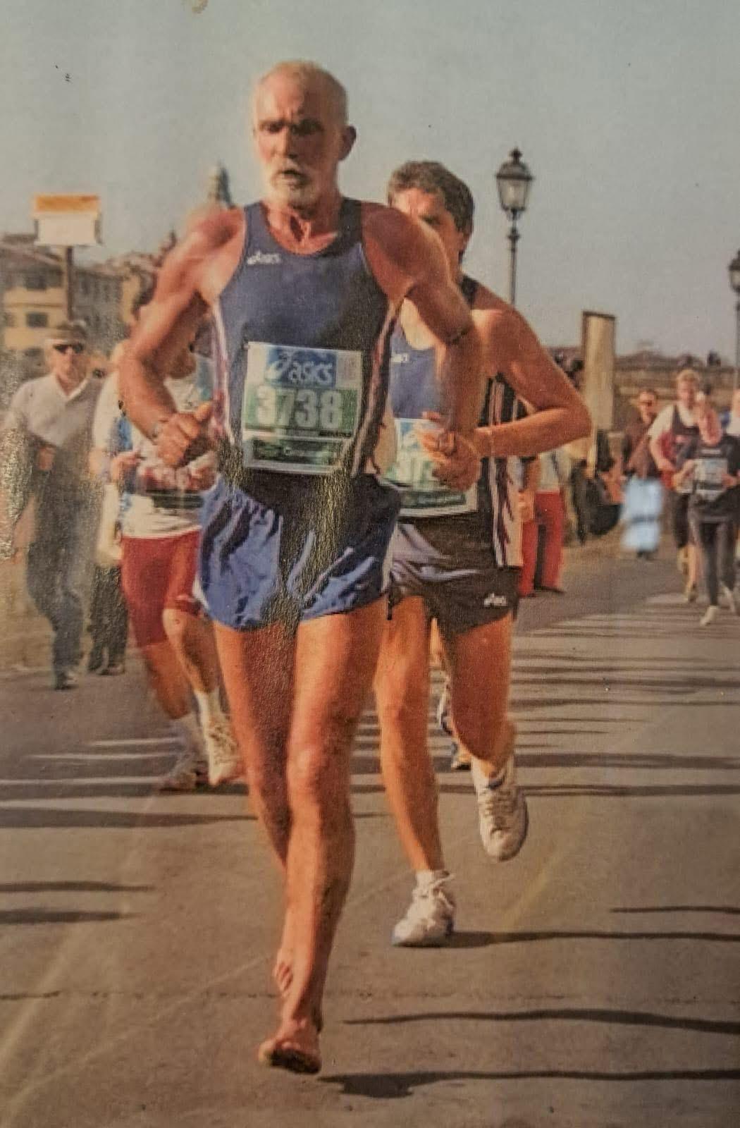 L’isola in lacrime per Bobo Bonistalli: «Adesso corri a piedi scalzi nel cielo»