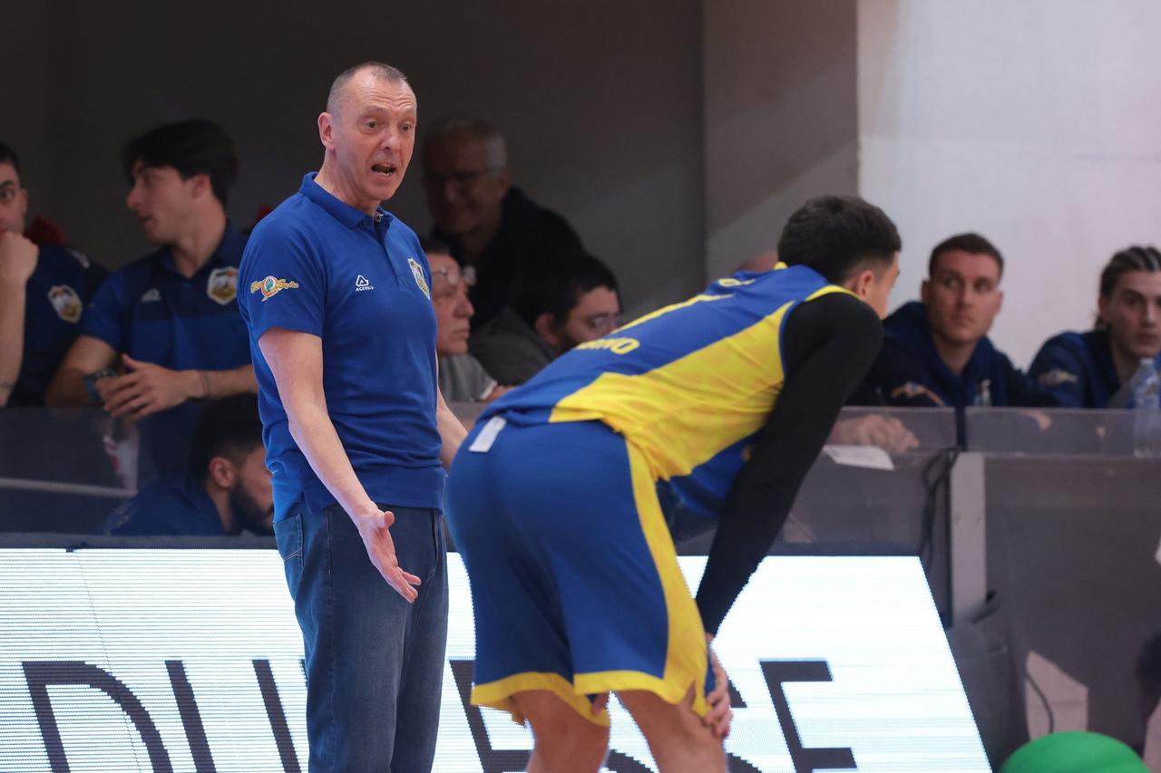 Il blackout spegne anche la Solbat