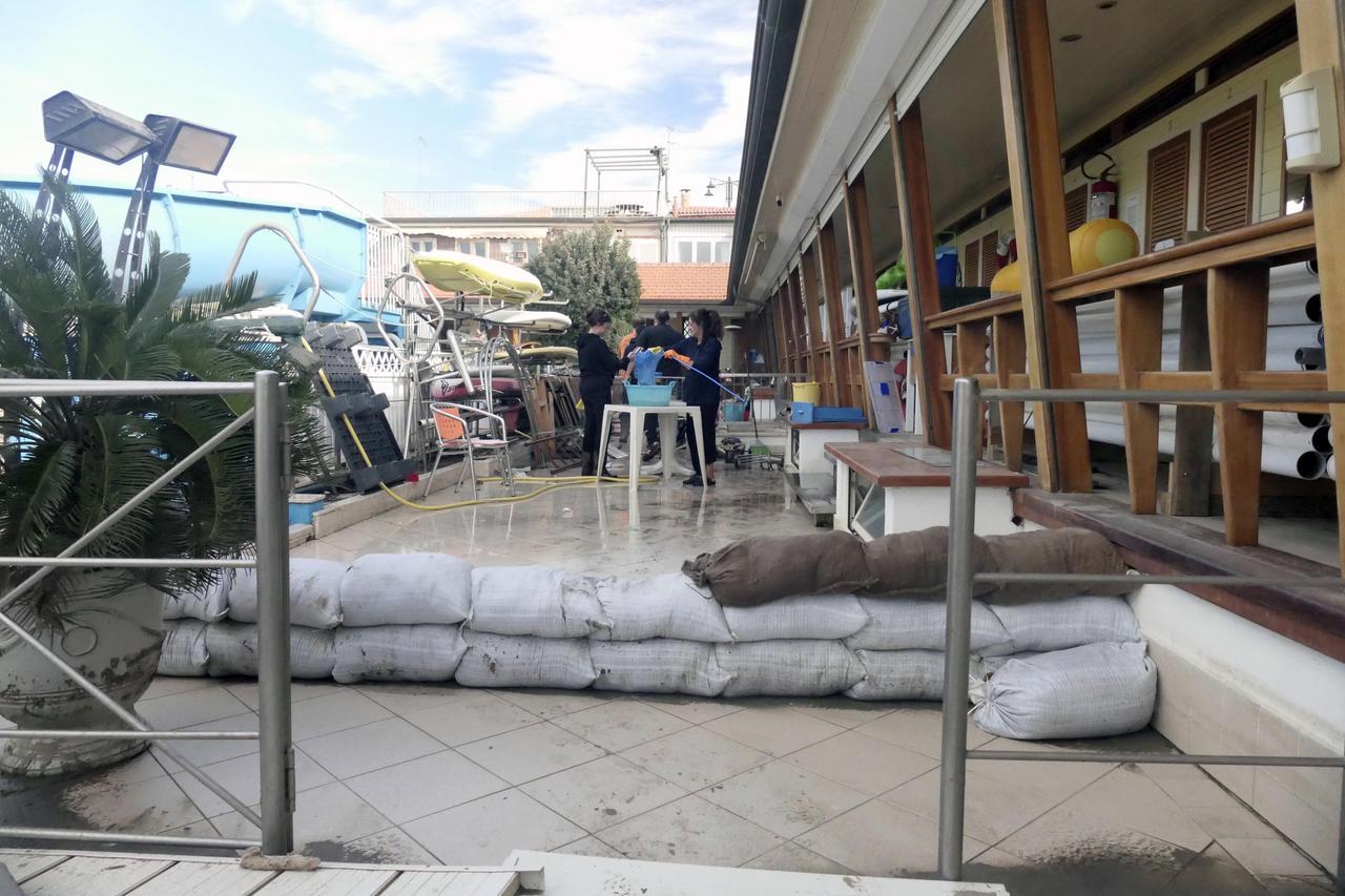 Obbligo di polizza anti-catastrofi, le imprese esultano per il rinvio: le nuove scadenze