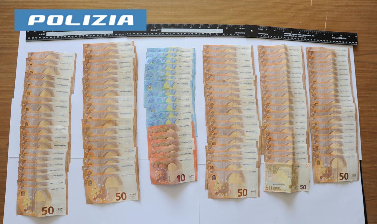 Donna denunciata per il furto di oltre 8 mila euro