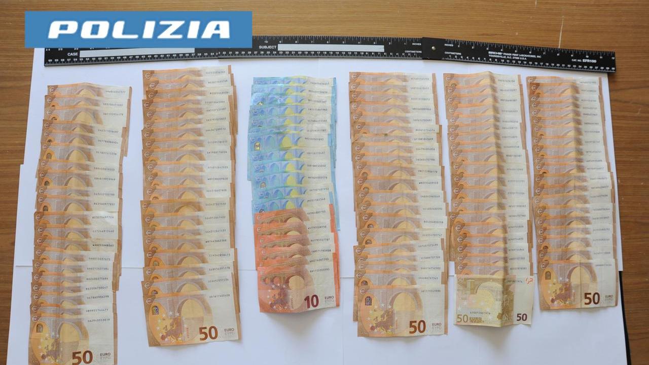 Donna denunciata per il furto di oltre 8 mila euro