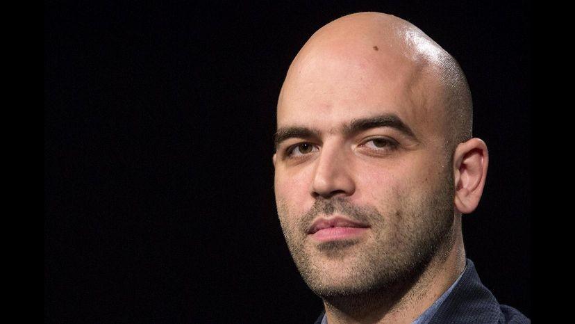 Assalti ai portavalori, Roberto Saviano: «La Sardegna produce criminali, non mafia»