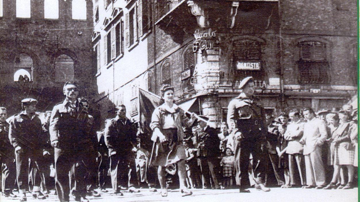 immagini storiche resistenza liberazione
60° anniversario