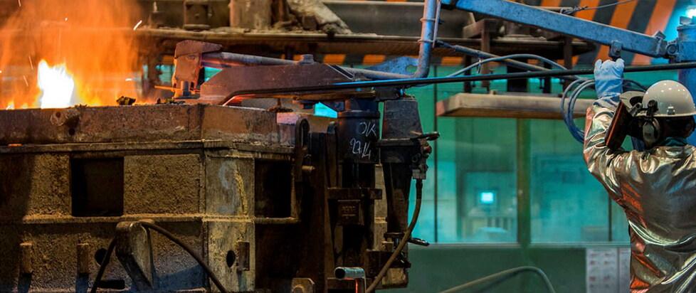 Un impianto siderurgico (foto imagoeconomica)