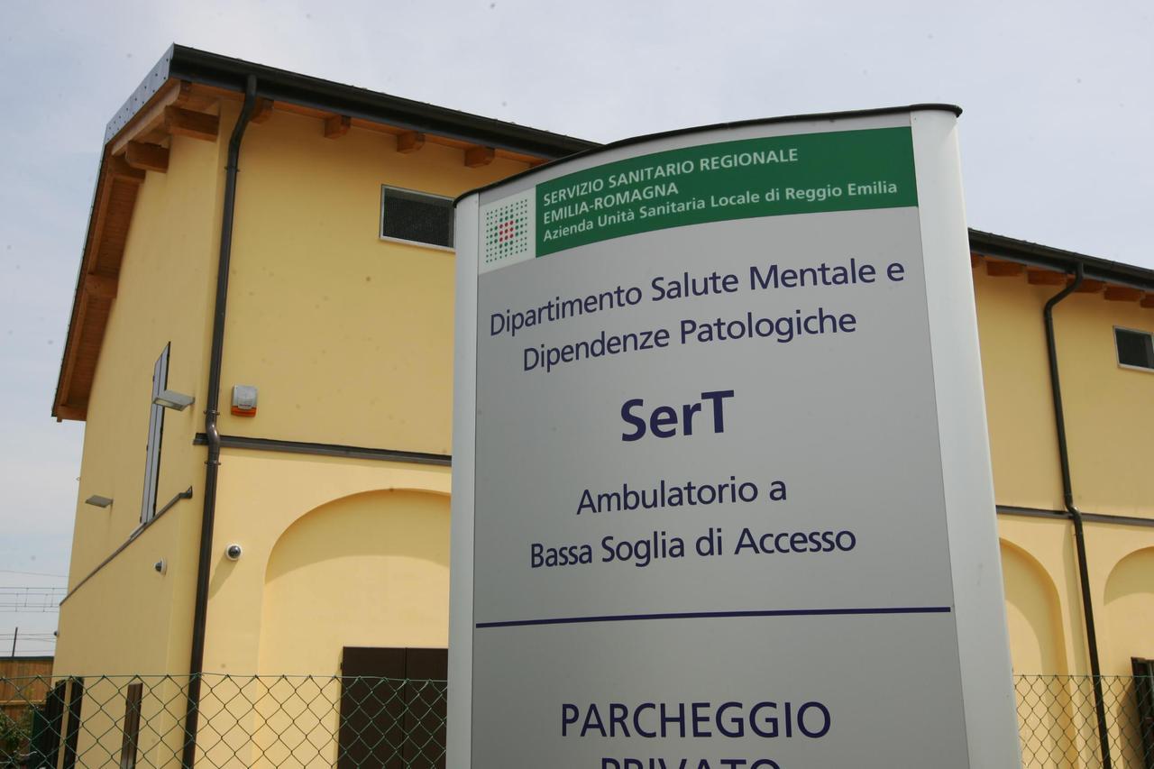 SERT trasferito da Villetta Svizzera a nuova sede AREA EX CARROZ
SERT trasferito da Villetta Svizzera a nuova sede AREA EX CARROZZAIO