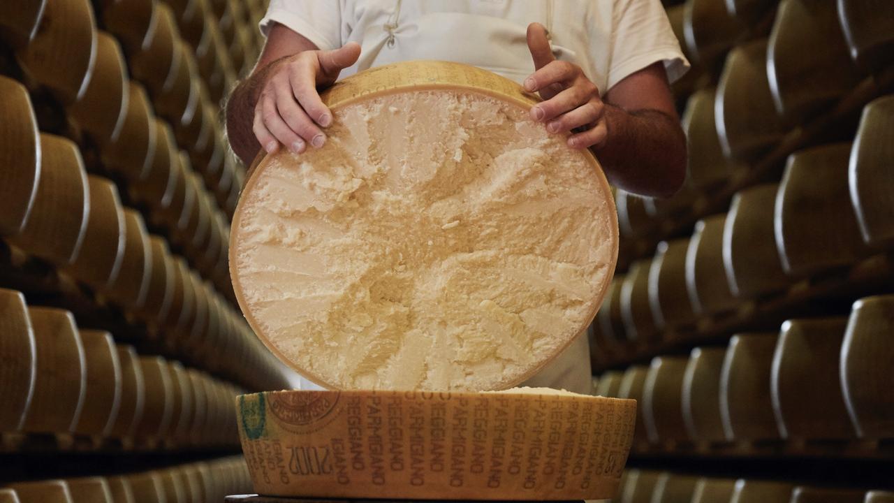 Dazi, per il Parmigiano Reggiano passano dal 15 al 35%. «La notizia non ci rende felici»